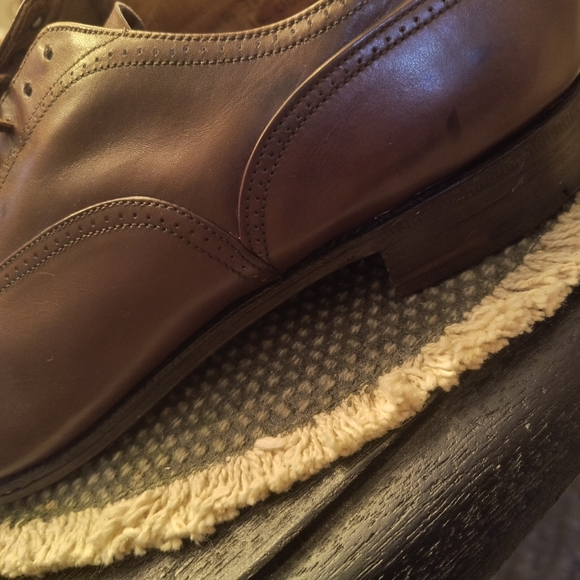 Classic English Handmade Church's Men's Tailored Oxfords - Picture 7 of 16
